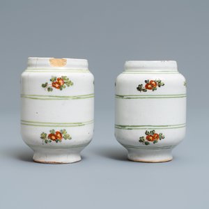 Douze pots de pharmacie en faïence polychrome, Antonibon, Nove di Bassano, Italie, 2ème moitié du 18ème — photo 16