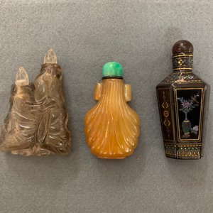 Douze tabatières en jade, agate et laque, Chine, 19/20ème — photo 11