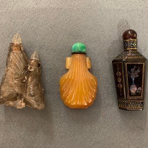 Douze tabatières en jade, agate et laque, Chine, 19/20ème — photo 12