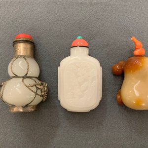 Douze tabatières en jade, agate et laque, Chine, 19/20ème — photo 6