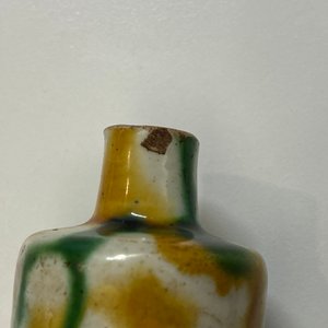 Douze tabatières en porcelaine de Chine monochrome et sancai, 19/20ème — photo 22