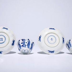 Douze tasses et soucoupes en porcelaine de Chine bleu et blanc, Kangxi — photo 3