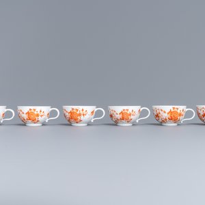 Douze tasses et soucoupes en porcelaine de Meissen, 18/19ème — photo 9