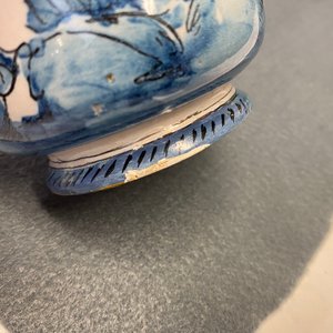 Drie apothekerspotten in Italiaanse majolica, 16/18e eeuw — foto 12