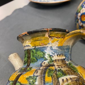 Drie apothekerspotten in Italiaanse majolica, 16/18e eeuw — foto 17
