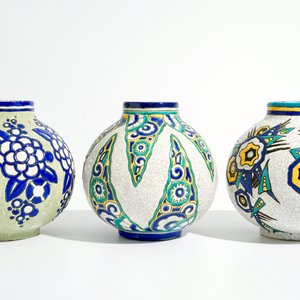 Drie art deco vazen met glanzend craquelé glazuur, Charles Catteau voor Boch Kéramis, 1e helft 20e E — foto 2