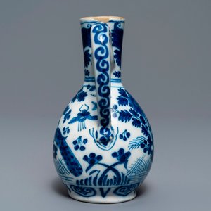 Drie blauw-witte Delftse vaasjes en een chinoiserie kan, 17/18e eeuw — foto 9