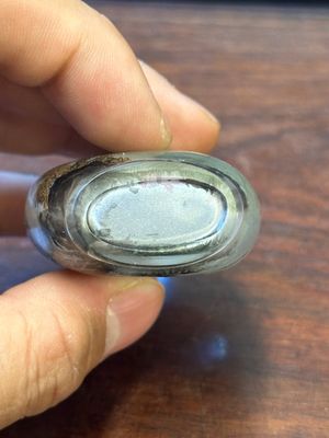 Drie Chinese binnenin beschilderde glazen snuifflesjes, 20e eeuw — foto 8