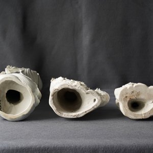 Drie Chinese blanc de Chine groepen, 19/20e eeuw — foto 10