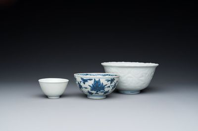 Drie Chinese blauw-witte kommen, Ming