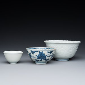 Drie Chinese blauw-witte kommen, Ming — foto 1