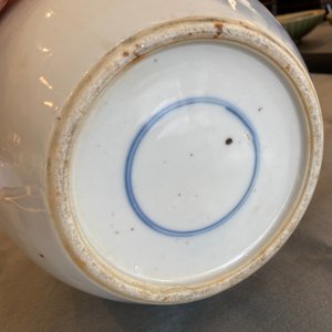 Drie Chinese blauw-witte vazen, 19e eeuw — foto 32