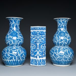 Drie Chinese blauw-witte vazen, 19e eeuw — foto 2