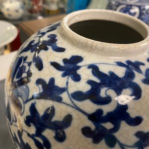 Drie Chinese blauw-witte vazen, 19e eeuw — foto 27
