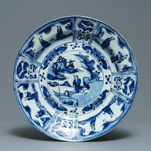 Drie Chinese blauw-witte vazen en een schotel, Transitie periode en Kangxi — foto 2