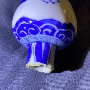Drie Chinese blauw-witte vazen, Kangxi — foto 10