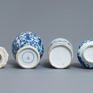 Drie Chinese blauw-witte vazen, Kangxi — foto 5