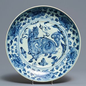 Drie Chinese blauwwitte schotels, Ming — foto 4