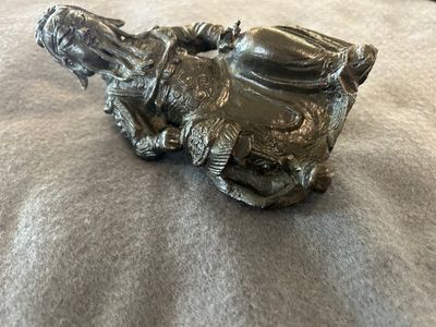 Drie Chinese bronzen figuren van Guanyu, Li Jing en een ambtenaar, Ming — foto 7
