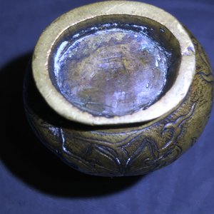 Drie Chinese bronzen miniatuur vaasjes, 17/18e eeuw — foto 30