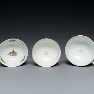 Drie Chinese exportporseleinen koppen en schotels, Qianlong — foto 8