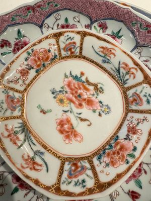 Drie Chinese famille rose borden en tien schoteltjes, Yongzheng/Qianlong — foto 10