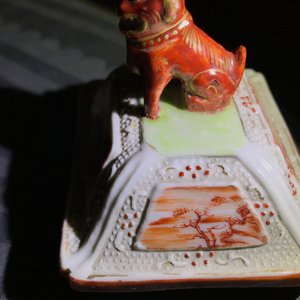 Drie Chinese famille rose dekselvazen met mandarijns decor, Qianlong — foto 8