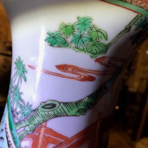 Drie Chinese famille rose en verte vazen, 19/20e eeuw — foto 14