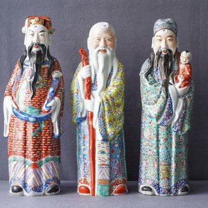 Drie Chinese famille rose figuren van de sterrengoden, 19/20e eeuw — foto 13
