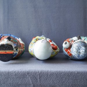 Drie Chinese famille rose figuren van de sterrengoden, 19/20e eeuw — foto 16