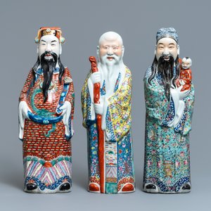 Drie Chinese famille rose figuren van de sterrengoden, 19/20e eeuw — foto 2