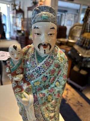 Drie Chinese famille rose figuren van sterrengoden, zegelmerk, 19/20e eeuw — foto 16