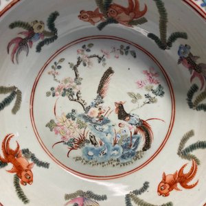Drie Chinese famille rose kommen, 19e eeuw — foto 27