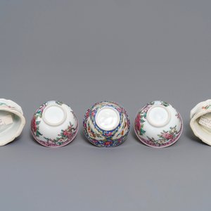 Drie Chinese famille rose koppen en schotels en een paar zoutvaten, Qianlong en later — foto 9