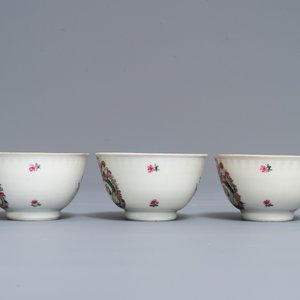 Drie Chinese famille rose koppen en schotels en een papbord voor de Nederlandse mark met wapen Velingius-Visch, Qianlong — foto 7