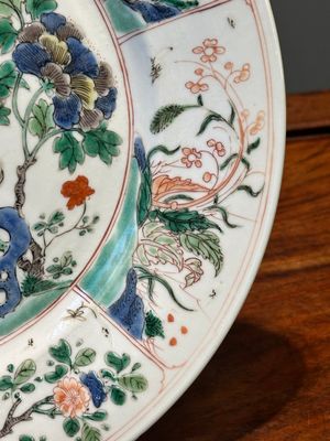 Drie Chinese famille verte borden en een theepot, Kangxi — foto 5