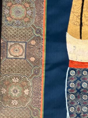 Drie Chinese geborduurde zijden doeken met figuratieve decors, 19/20e eeuw — foto 32