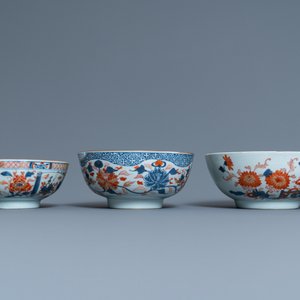 Drie Chinese Imari-stijl kommen, Kangxi/Qianlong — foto 3