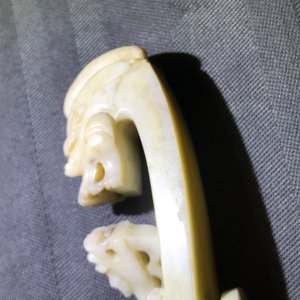 Drie Chinese jade riemgespen, 19e eeuw — foto 13
