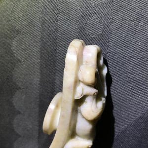 Drie Chinese jade riemgespen, 19e eeuw — foto 10