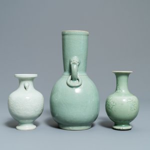 Drie Chinese monochrome celadon vazen, 19/20e eeuw — foto 3