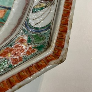 Drie Chinese octagonale famille verte schotels, Kangxi — foto 21
