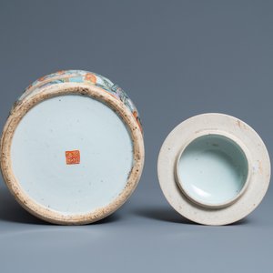 Drie Chinese qianjiang cai vazen, 19/20e eeuw — foto 9