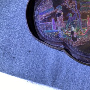 Drie Chinese schotels en twee koppen in lac burgauté, Kangxi — foto 17