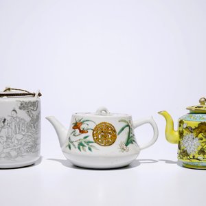 Drie Chinese theepotten met deksels, 19e eeuw — foto 2
