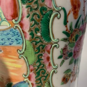 Drie Chinese vazen, een kom en een schotel, 19/20e eeuw — foto 18