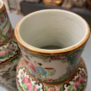 Drie Chinese vazen, een kom en een schotel, 19/20e eeuw — foto 25