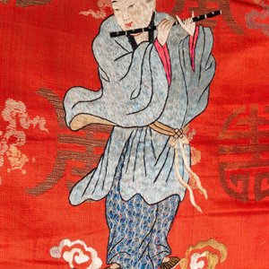 Drie Chinese zijden borduurwerken met onsterfelijken en sterrengoden, 19e eeuw — foto 11