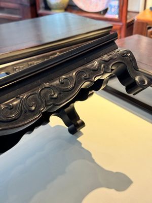 Drie Chinese zitanhouten tafels, 19/20e eeuw — foto 6