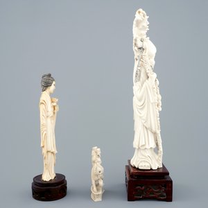 Drie diverse Chinese ivoren figuren, ca. 1900 — foto 5